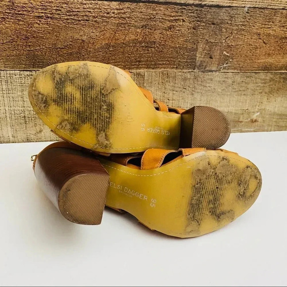 Kelsi Dagger Brooklyn Ball Dance Cut Out Booties - Picture 10 of 10